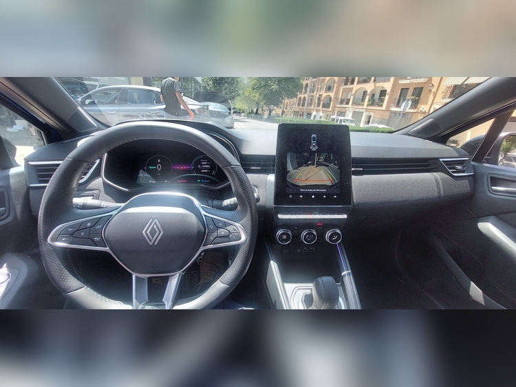 Renault Clio hybr 145cv foto 16